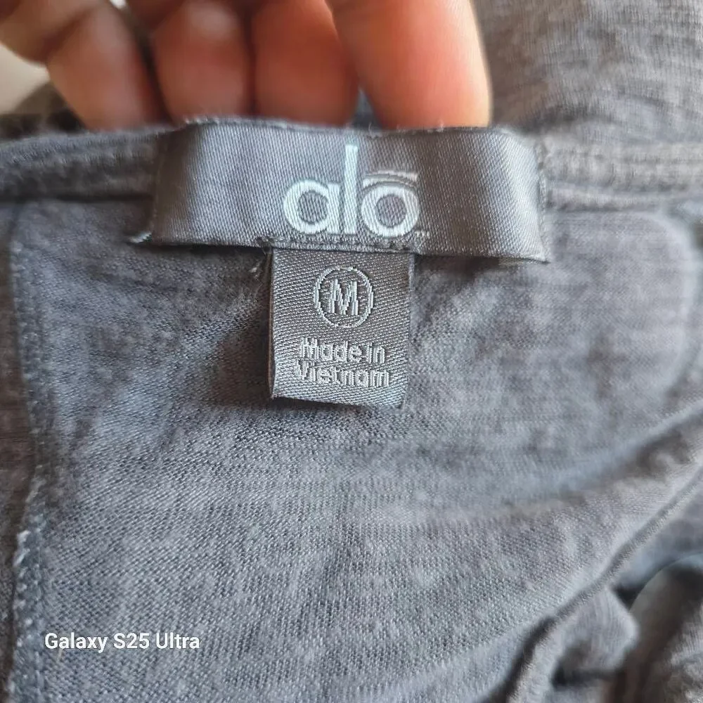 Alo womens Sz M gray tank top